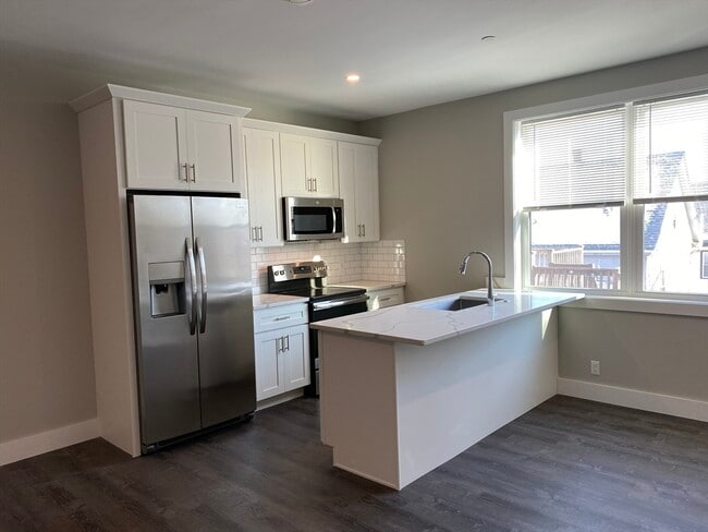 Photo - 24 Norwood St Unit 3
