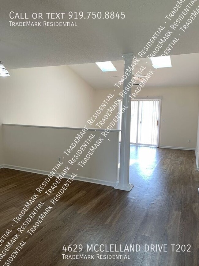 Photo - 4629 McClelland Dr