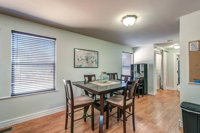 Photo - 2003 Rosecliff Dr Unit 2