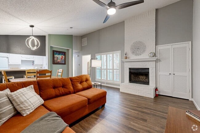 Building Photo - 961 Cedarland Blvd Rental