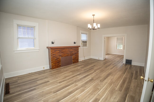Photo - 1415 W Main St Unit A
