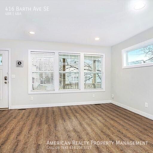 Photo - 416 Barth Ave SE