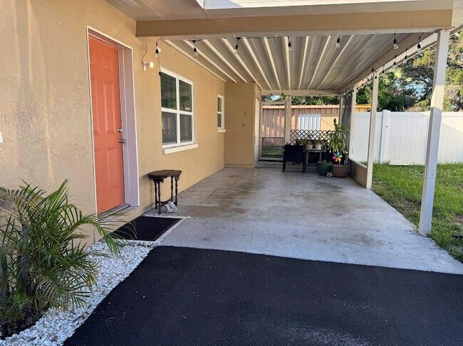 Building Photo - 3074 Brookview Ave Unit B Rental