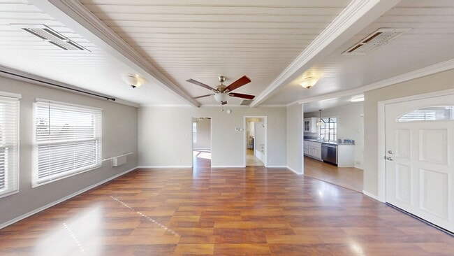 Photo - Cozy 2 bedroom 1 bathroom home!