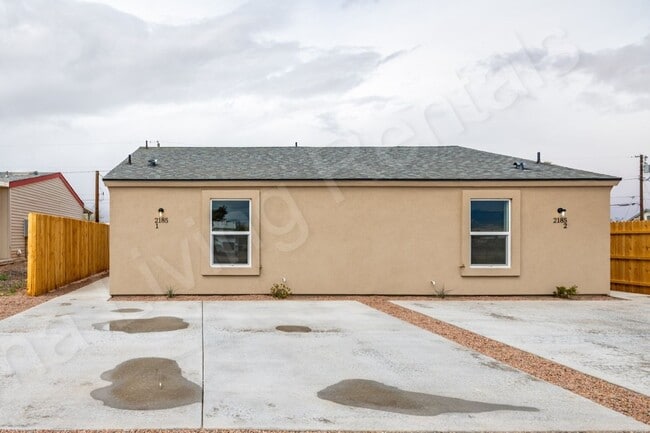 Building Photo - 2185 E Butler Ave