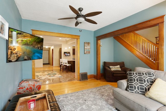 Photo - 1771 Eustis St