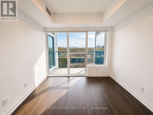 Photo - 609 Sherbourne St Unit 906