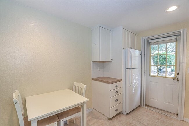 Photo - 330 5th Ave N