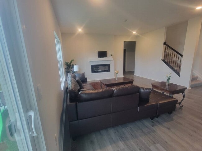 Photo - 131 Natalie Ln Unit A