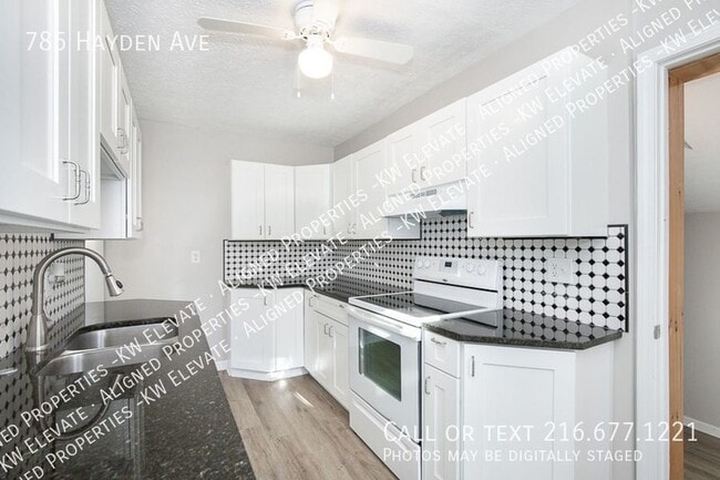 Photo - 785 Hayden Ave