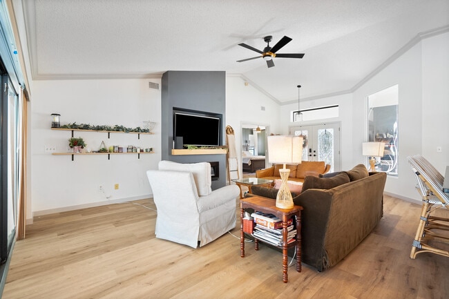 Photo - 2245 SW Oak Ridge Rd