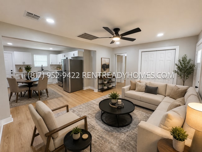 Photo - 6334 Feldspar St