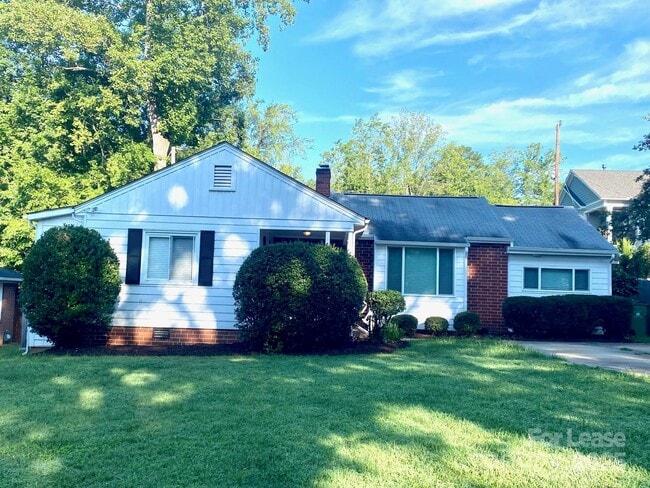 Photo - 5310 Buckingham Dr House