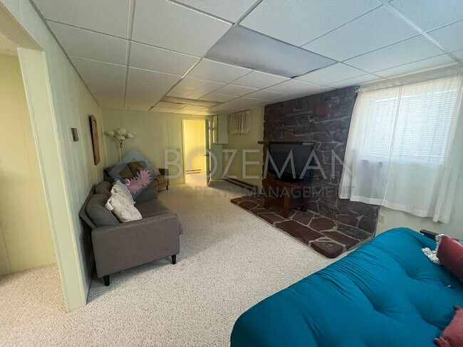 Photo - 1109 N Cedarview Dr