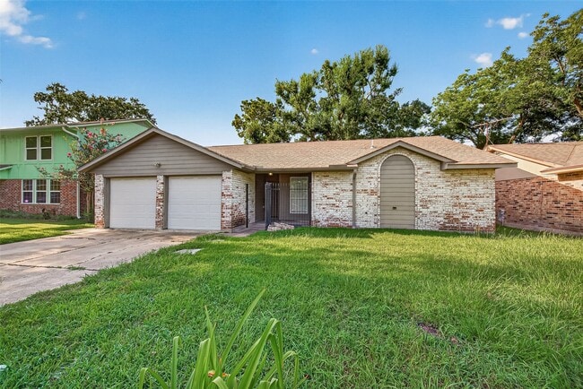 Building Photo - 19326 Leafwood Ln