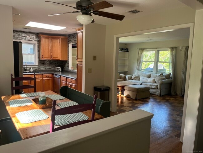 Photo - 18 Pinewood Shores