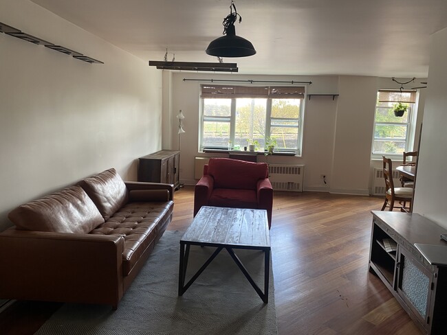 Building Photo - 3065 Sedgwick Ave Unit 2K