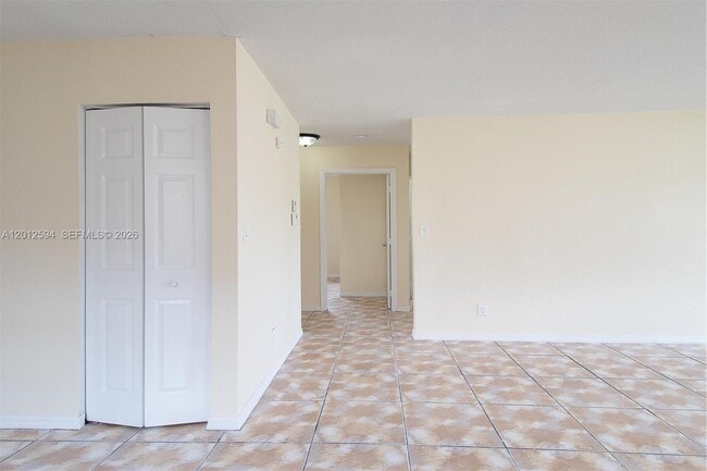 Photo - 455 NW 14th St