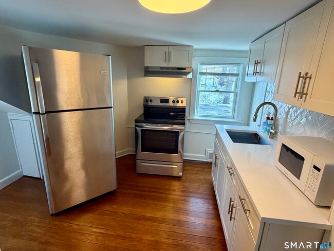 Photo - 1185 Linden Ave Unit 2nd flr