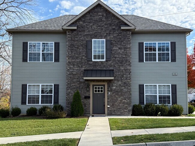 Building Photo - 1332 Genoa Street Unit 2