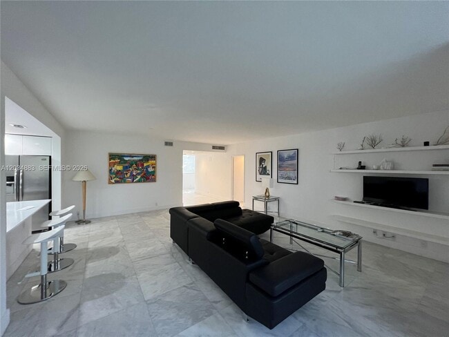 Photo - 101 Crandon Blvd Unidad 474