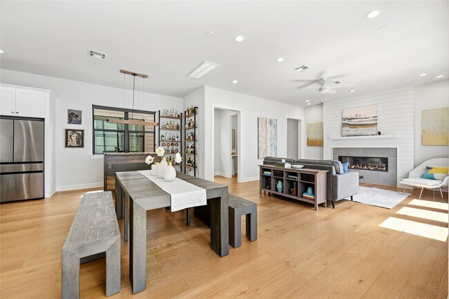 Photo - 830 Wakefield Dr