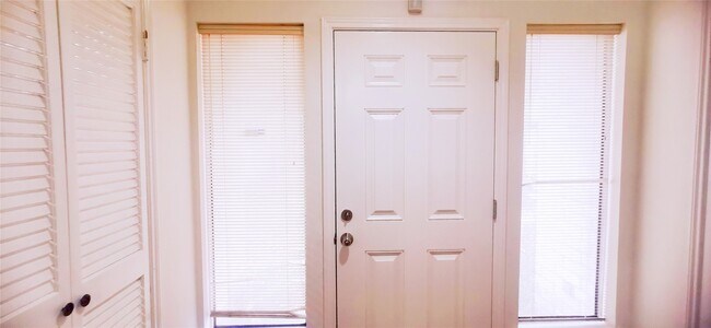 Photo - 8313 Augustine Dr Unit B