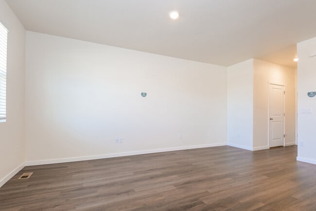 Photo - 13561 Oneida Ln