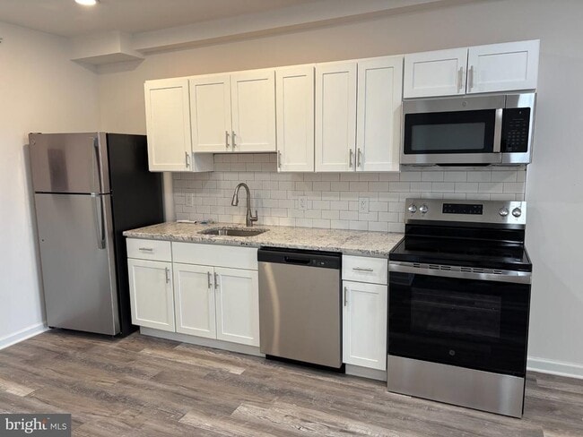 Photo - 1219 W Butler St