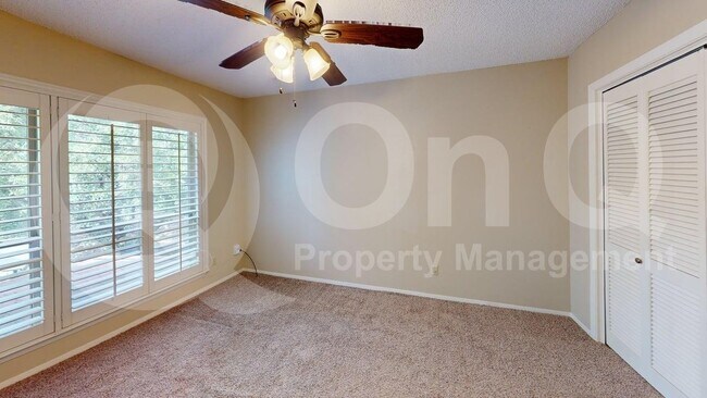 Photo - 5809 Chimney Wood Cir