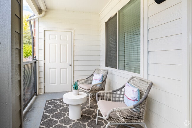 1 habitación, 1 baño - 804 pies cuadrados - Abeto - Balcón - Lafayette Station