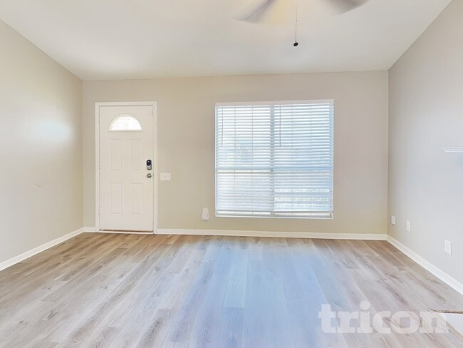 Photo - 5522 Silver Maple Dr