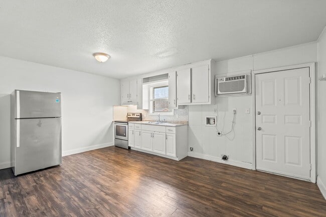 Lexington Park Apartments
