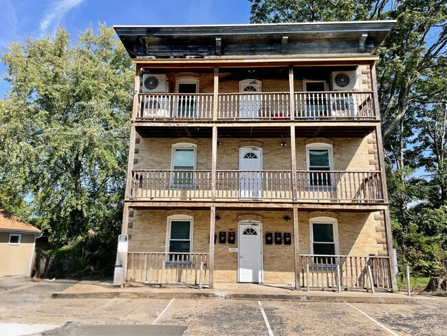 Photo - 14 Dwight St Apartment Unit 3B