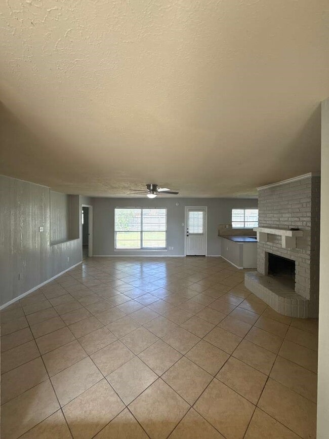 Photo - 22602 Fincastle Dr