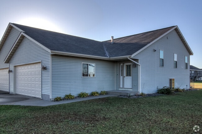 Building Photo - 16495 56th Ave N Rental