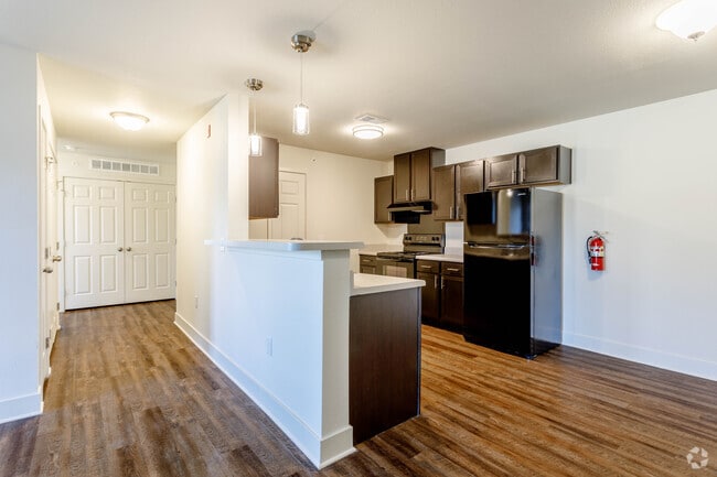 2HAB, 2BA - 1.131SF - Larkridge