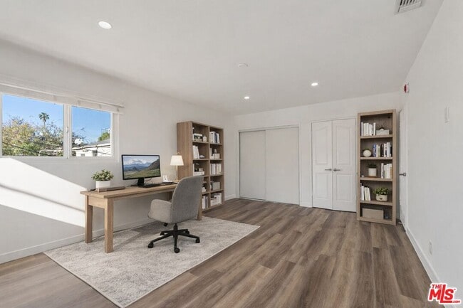 Photo - 9588 W Olympic Blvd Unit 6