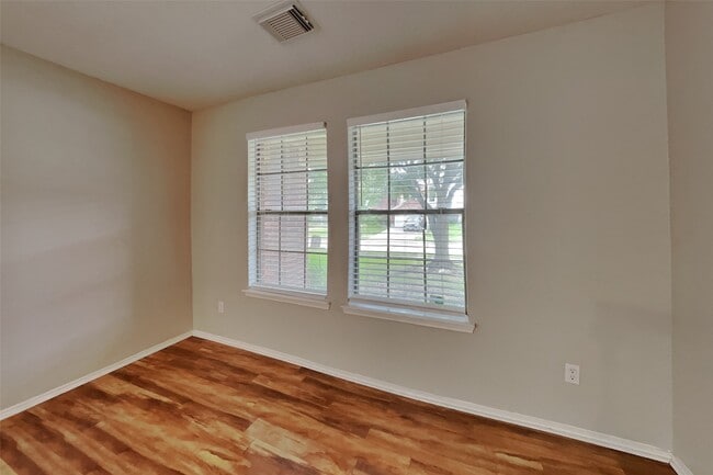 Photo - 21210 Bridgemeadows Ln