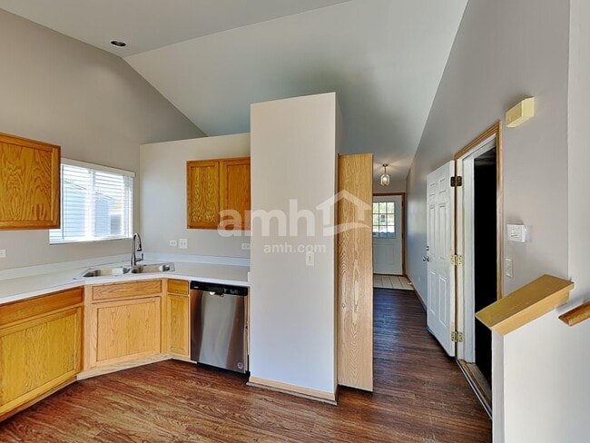 Photo - 1012 Mission Blvd