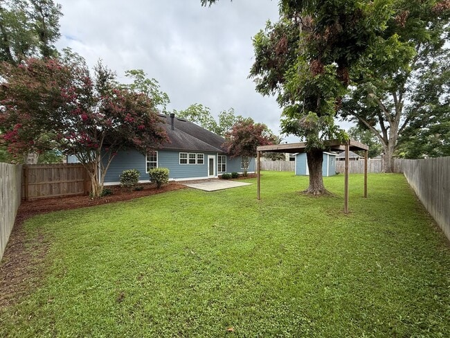 Photo - Spacious 4 bed 3 bath Home in Grove Point!