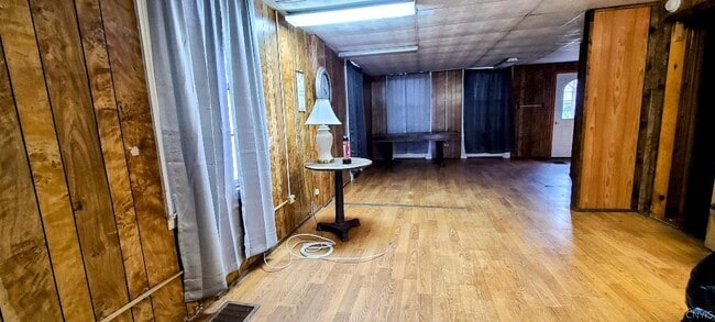 Photo - 43 N Main St