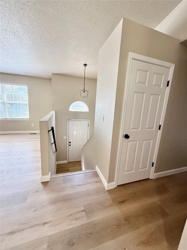 363 Sweetwater Ln