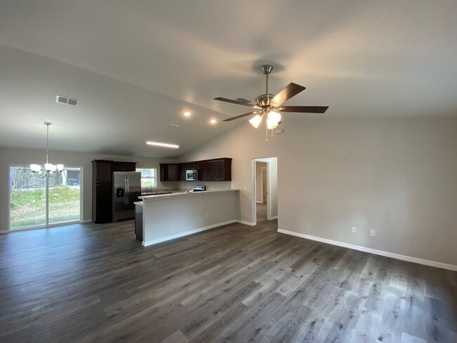 Photo - *** NOT AVAILABLE TO SHOW TILLL MID APRIL *** Custom Home - Desirable SE Ocala Neighborhood 3/2/2...