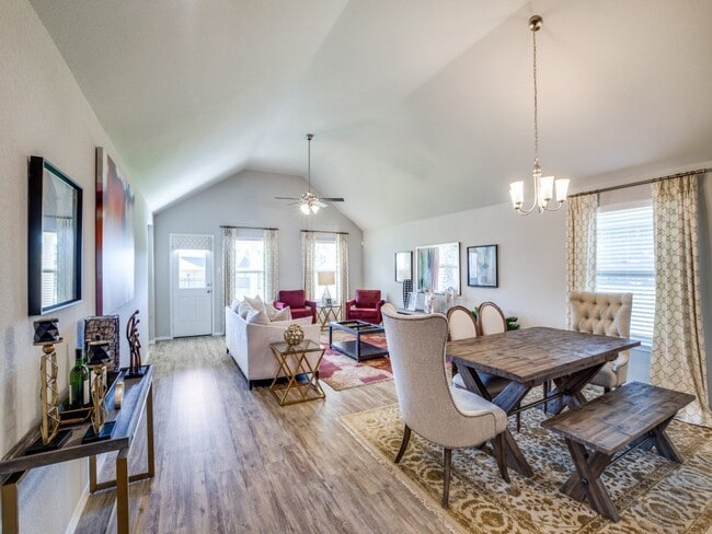 Photo - Amber Pines at Fosters Ridge