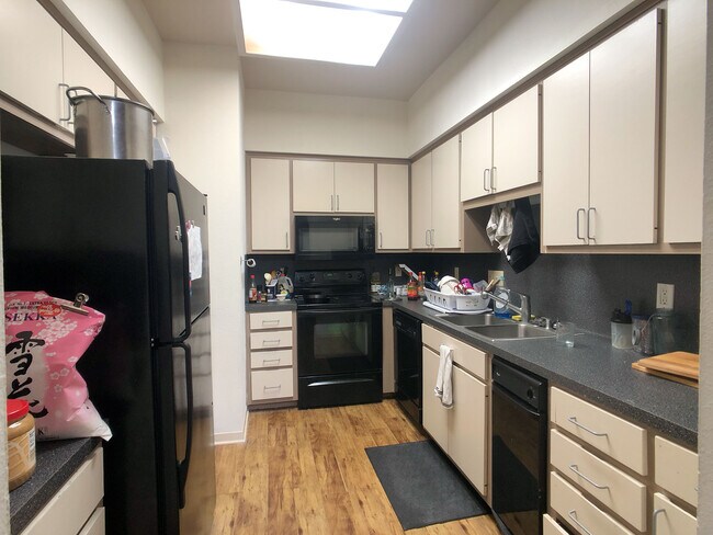 Photo - 3200 Duval St