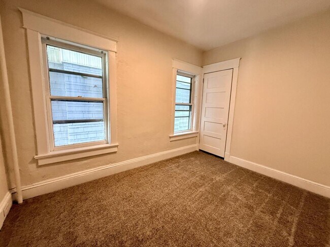 Photo - 322 Taylor Ave