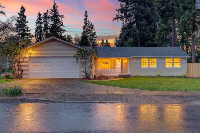 Building Photo - Georgeous Ranch Style Home in the Heart of Vancouver Near Royal Oaks Golf Course!