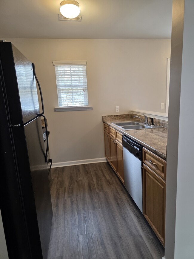 Photo - 132 Neva Ave