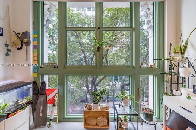 Photo - 111 E Flagler St Unidad 303